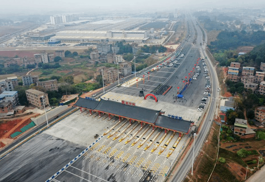 廣西橫州至南寧高速公路建成通車